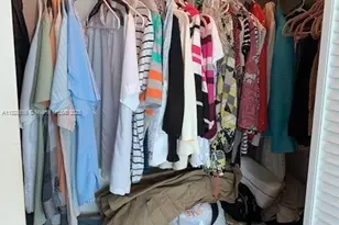 31 SE 5th St, Miami, FL 33131 - Photo 17