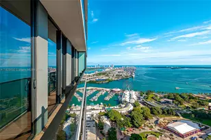 398 NE 5th St, Miami, FL 33132 - Photo 9