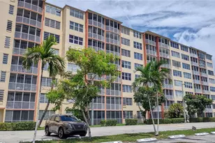 1780 NE 191st St, Miami, FL 33179 - Photo 15