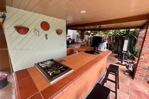 9601 SW 66th St, Miami, FL 33173 - Photo 35