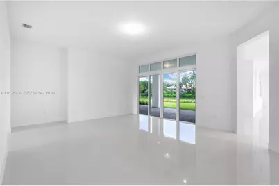 2210 SW 122nd Ter, Davie, FL 33325 - Photo 15