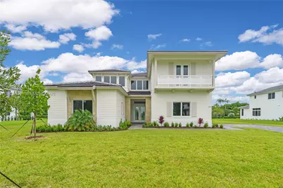 2210 SW 122nd Ter, Davie, FL 33325 - Photo 3