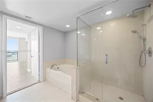 50 Biscayne Blvd, Miami, FL 33132 - Photo 21