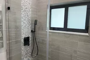 10035 Pan American Dr, Cutler Bay, FL 33189 - Photo 11