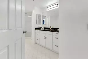 17100 N Bay Rd, Sunny Isles Beach, FL 33160 - Photo 19