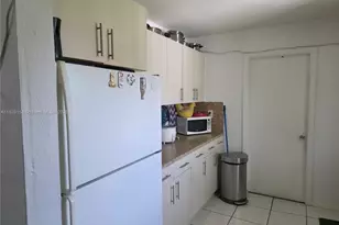 2237 NW 50th St, Miami, FL 33142 - Photo 5