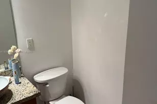 19380 Collins Ave, Sunny Isles Beach, FL 33160 - Photo 9