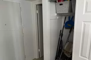 19380 Collins Ave, Sunny Isles Beach, FL 33160 - Photo 5