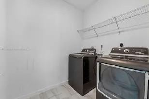 619 NE 5th St, Florida City, FL 33034 - Photo 31