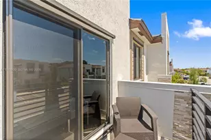 21018 NE 8th Ave, Miami, FL 33179 - Photo 37