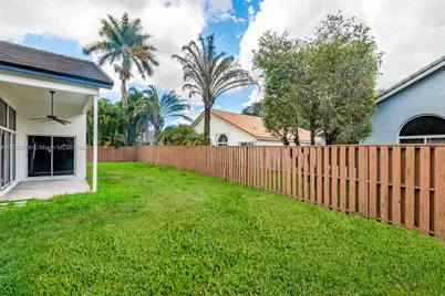 10418 Brasilia St #10418, Cooper City, FL 33026 - Photo 5