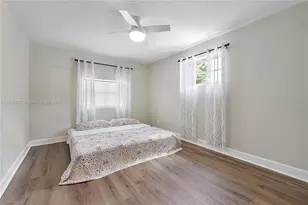 3301 NW 42nd St, Lauderdale Lakes, FL 33309 - Photo 13
