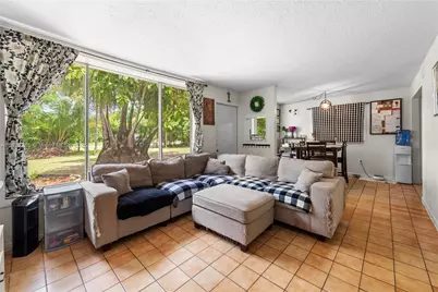 20350 SW 182nd Ave, Miami, FL 33187 - Photo 3