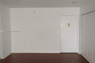20515 E Country Club Dr, Aventura, FL 33180 - Photo 3