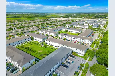 617 SW 11th St, Florida City, FL 33034 - Photo 33