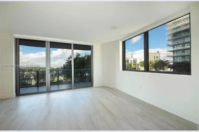 121 NE 34th St #1009, Miami, FL 33137 - Photo 5