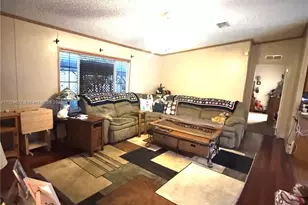 220 NE 12th Ave, Homestead, FL 33030 - Photo 3