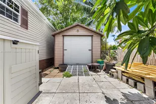 220 NE 12th Ave, Homestead, FL 33030 - Photo 17
