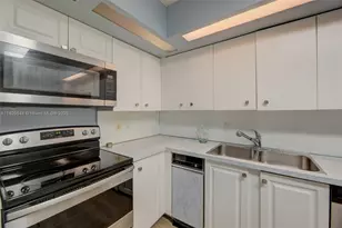 2808 N 46th Ave, Hollywood, FL 33021 - Photo 13