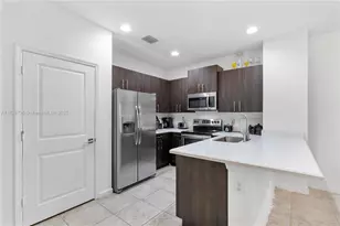 1128 NW 40th Ter, Lauderhill, FL 33313 - Photo 13
