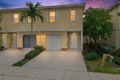 1128 NW 40th Ter, Lauderhill, FL 33313 - Photo 1