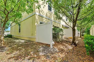 1128 NW 40th Ter, Lauderhill, FL 33313 - Photo 27
