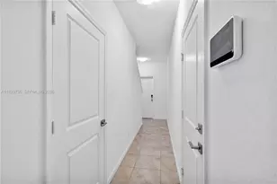 1128 NW 40th Ter, Lauderhill, FL 33313 - Photo 13
