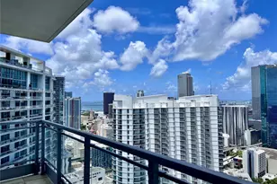 92 SW 3rd St, Miami, FL 33130 - Photo 9