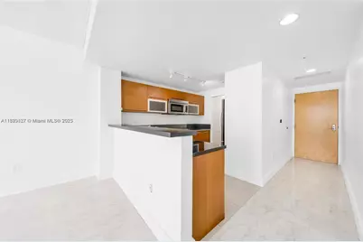 244 Biscayne Blvd #3704, Miami, FL 33132 - Photo 9