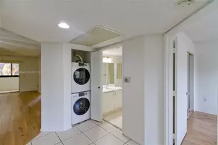 571 SW 142nd Ave, Pembroke Pines, FL 33027 - Photo 17