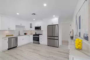 321 SE 4th St, Pompano Beach, FL 33060 - Photo 11