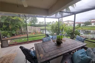 810 SW 113th Terrace, Pembroke Pines, FL 33025 - Photo 37