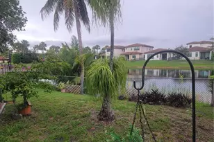 810 SW 113th Terrace, Pembroke Pines, FL 33025 - Photo 29