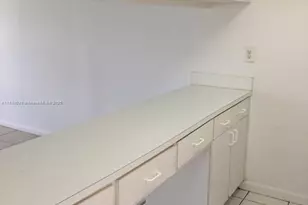 291 NW 177th St, Miami Gardens, FL 33169 - Photo 5