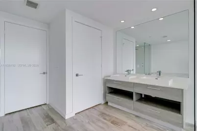 650 NE 32nd St #802, Miami, FL 33137 - Photo 11