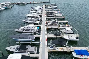 7601 E Treasure Dr, North Bay Village, FL 33141 - Photo 1