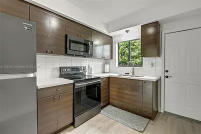 36 NW 52nd St, Miami, FL 33127 - Photo 21