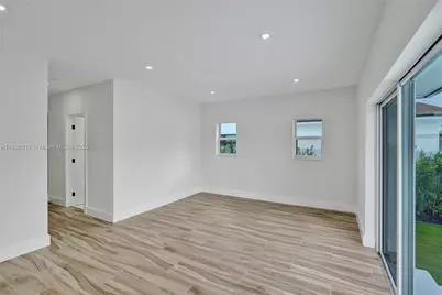 1840 NE 199th St, Miami, FL 33179 - Photo 33