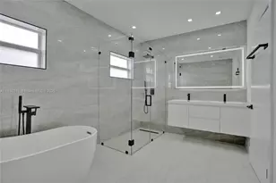 1840 NE 199th St, Miami, FL 33179 - Photo 31