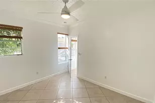 1559 Michigan Ave, Miami Beach, FL 33139 - Photo 19