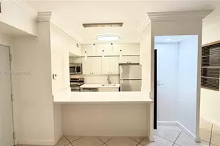 1559 Michigan Ave, Miami Beach, FL 33139 - Photo 3