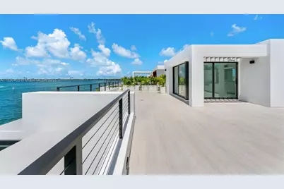 1045 N Venetian Dr, Miami, FL 33139 - Photo 19