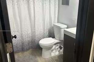 1701 NE 191st St, Miami, FL 33179 - Photo 3