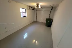 1091 N Hiatus Rd, Pembroke Pines, FL 33026 - Photo 27