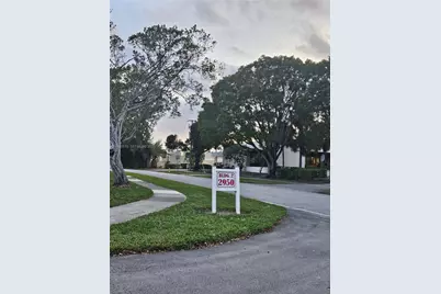 8861 Sunrise Lakes Blvd #106, Sunrise, FL 33322 - Photo 45