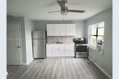 4410 26th Ave #2, Vero Beach, FL 32967 - Photo 1