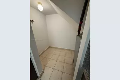 1305 W 53rd St #406, Hialeah, FL 33012 - Photo 5