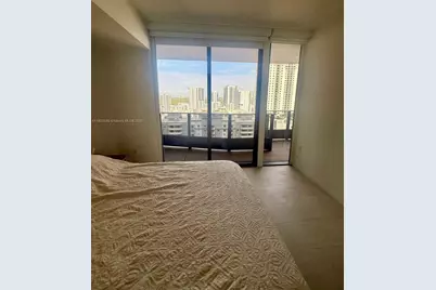 1000 Brickell Plz #2008, Miami, FL 33131 - Photo 13