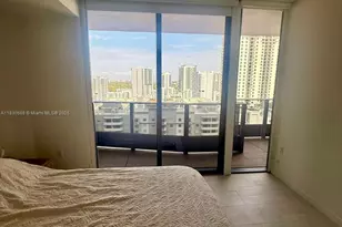 1000 Brickell Plaza, Miami, FL 33131 - Photo 13