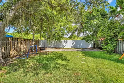 17018 SW 142nd Pl, Miami, FL 33177 - Photo 29